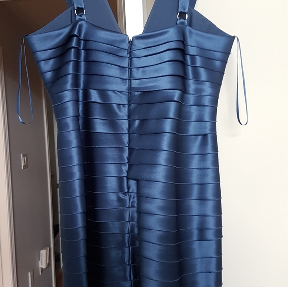 Bcbg bodycon cocktail dress. Size 10. Worn once. - Picture 2 of 2